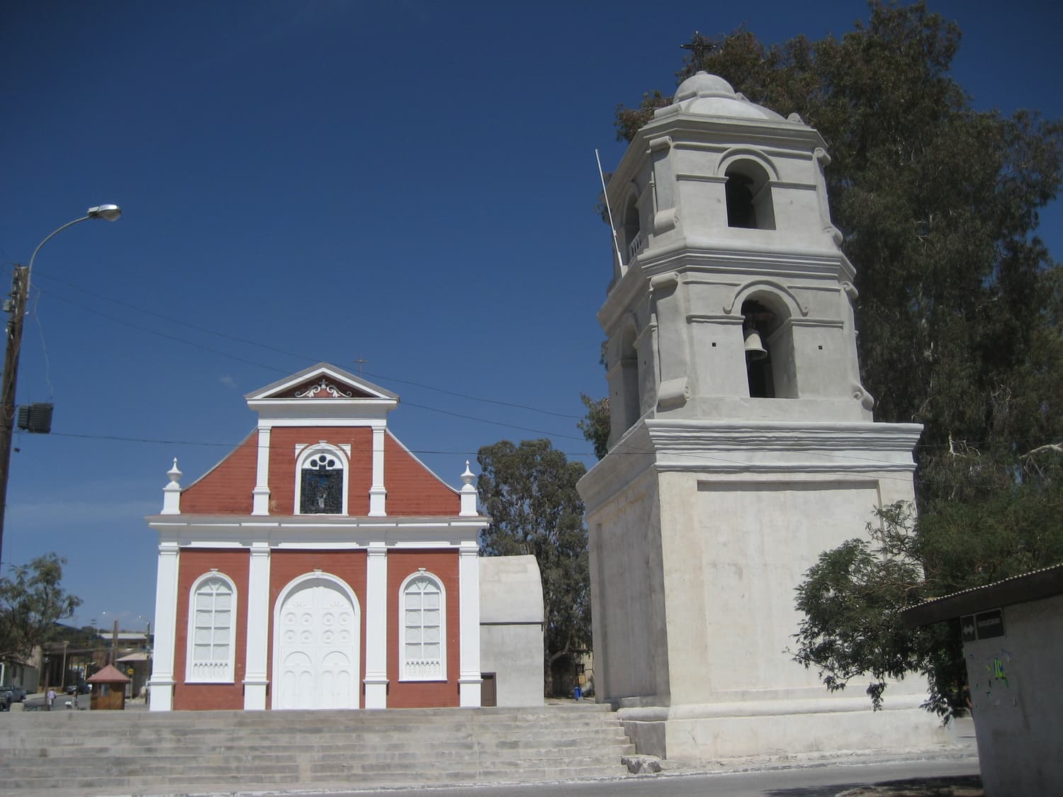 The church of Matilla with its separate white bell tower